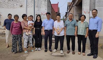 河南省消化医学学会会长郭文治教授深入岳村镇，科普宣教温暖人心